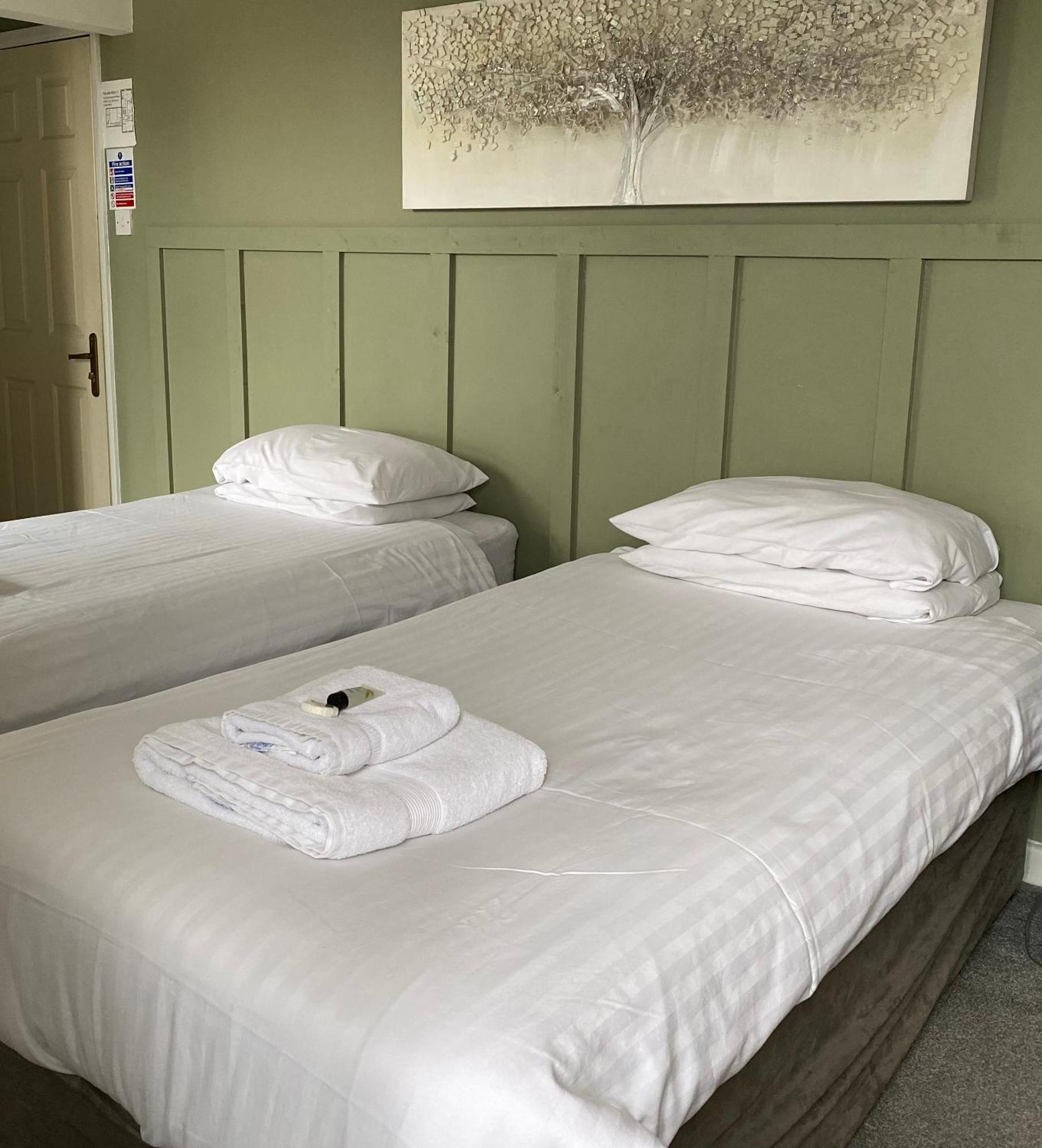 Fieldways Otel Trowbridge Dış mekan fotoğraf
