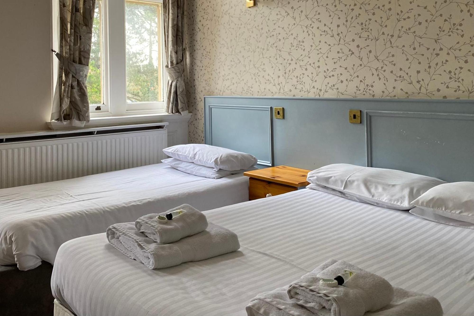Fieldways Otel Trowbridge Dış mekan fotoğraf